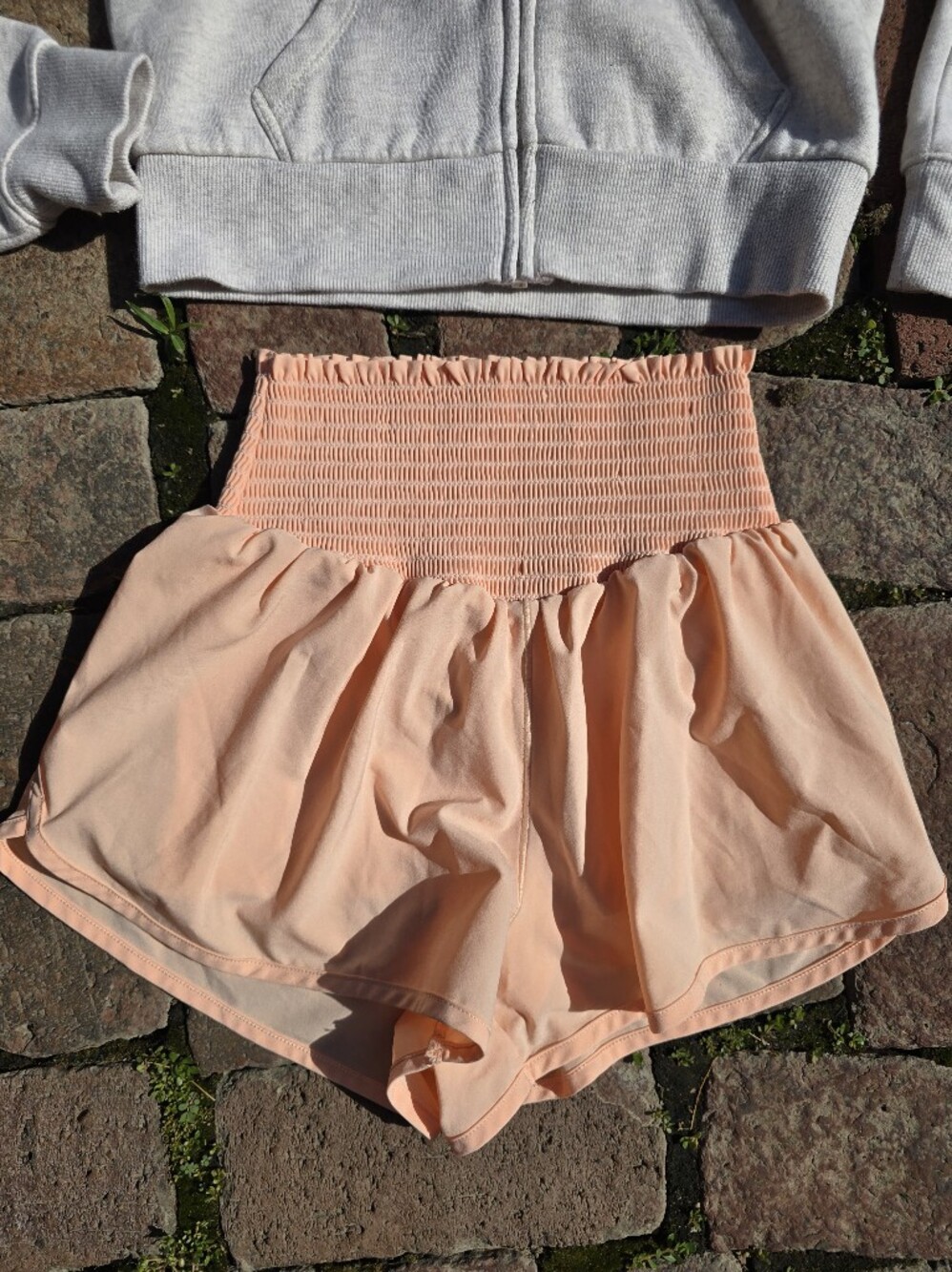 Offline High Waisted Peach Athletic Shorts And Cropped BP Zip Up Set Athletic - Picture 3 of 9